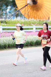 BIB: 
                            <button type="button" onclick="openModal(27847817)" class="btn btn-primary btn-sm float-right btn-popup" data-toggle="modal" data-target=".modal-high-quality">
                        <i class="fas fa-shopping-cart"></i> Add to Cart
                    </button>
                                            <button type="button" onclick="isThisMe(27847817, true)" class="btn btn-success btn-sm float-right btn-popup btn-isme hidden" data-toggle="tooltip" data-placement="bottom" title="นี่คือรูปของคุณใช่ไหม คลิกที่นี่เพื่อเอาเข้าอัลบั้ม">
                        <i class="fas fa-plus"></i> Add to album
                    </button>
                    <button type="button" onclick="isThisMe(27847817, false)" class="btn btn-warning btn-sm float-right btn-popup btn-isnotme hidden">
                        <i class="fas fa-ban"></i> Remove from album
                    </button>